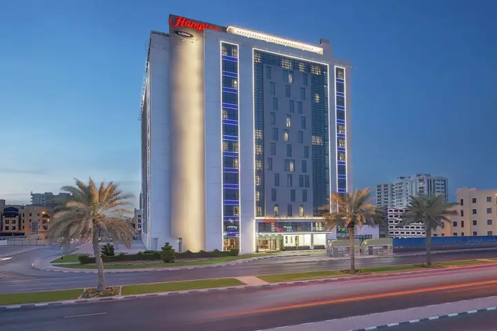 Дубай: Hampton by Hilton Dubai Airport