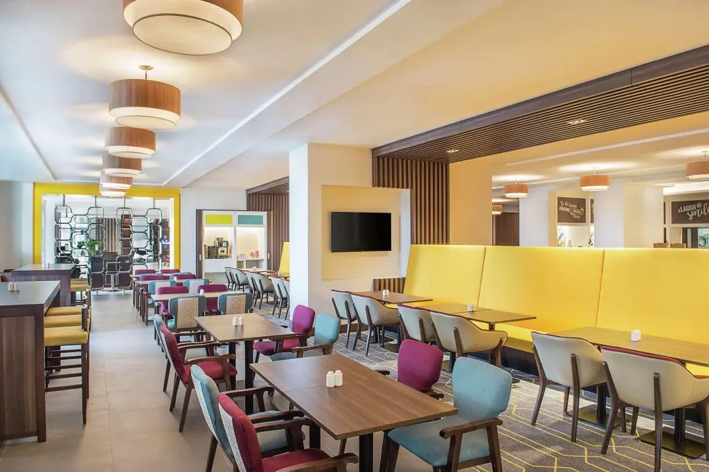 Дубай: Hampton by Hilton Dubai Airport