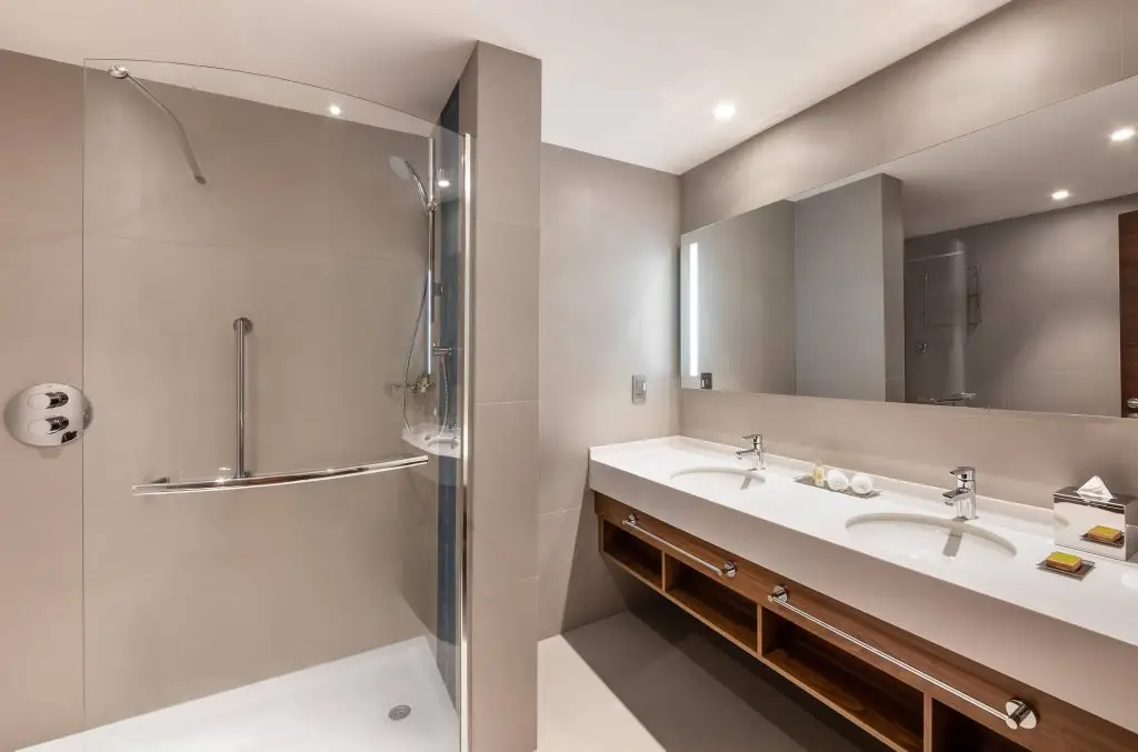 Дубай: Отель DoubleTree by Hilton Dubai Al Jadaf