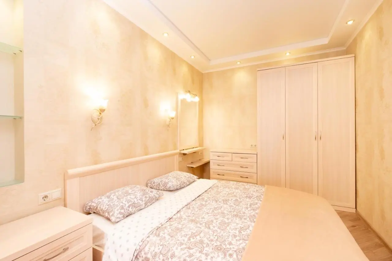 Казань: Apartment on Chistopolskaya 61-b