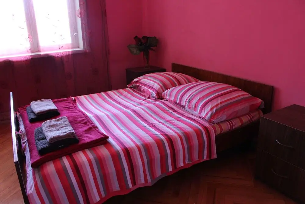 Телави: Телави Inn