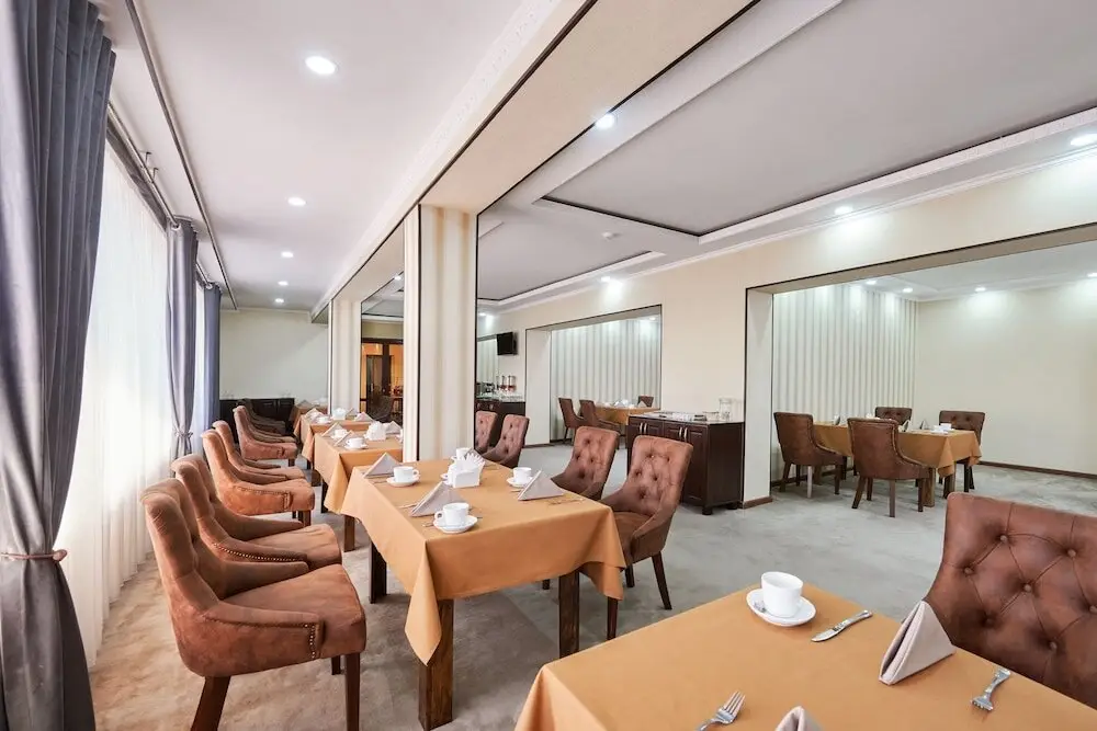 Джизак: Grand Hotel Uzbekistan
