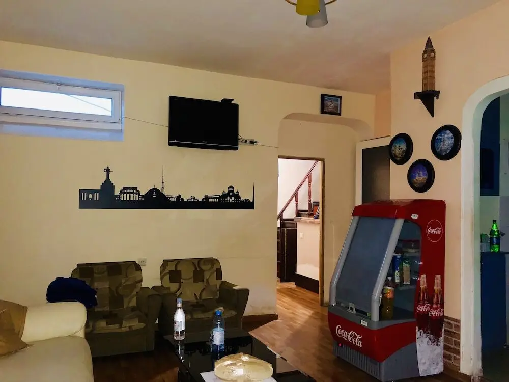 Ереван: All Seasons Hostel by HOSTELANDTOURS