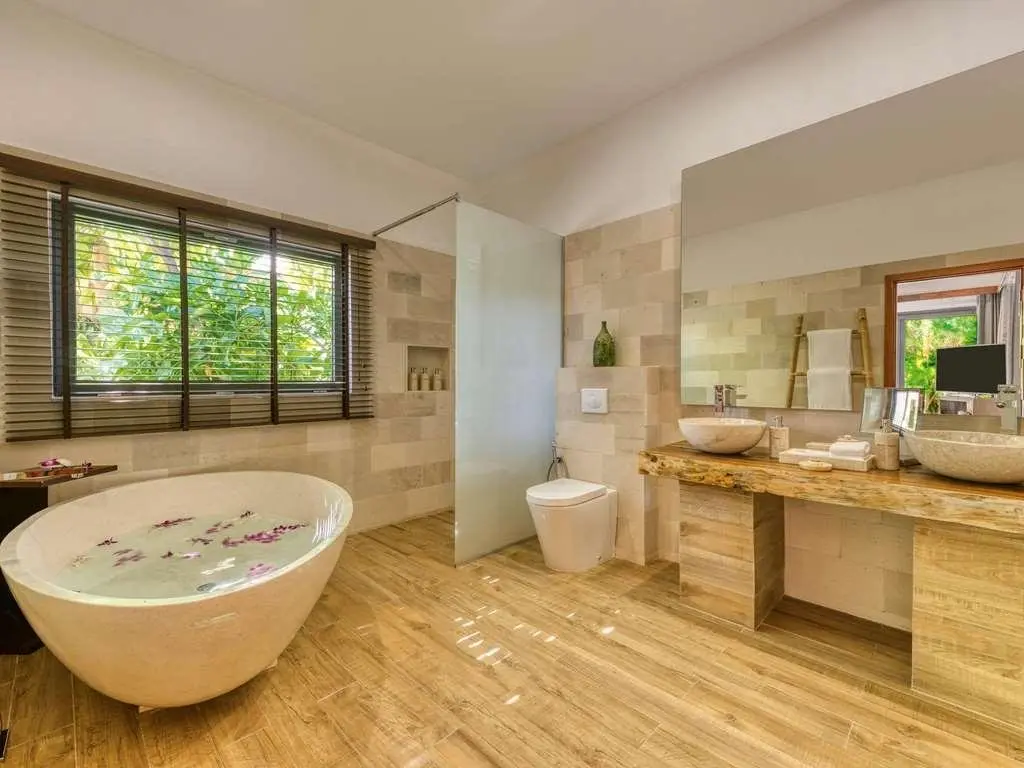 Остров Куредивару: Mövenpick Resort Kuredhivaru Maldives