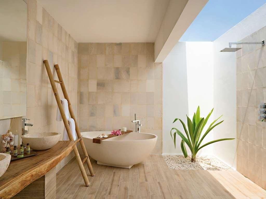 Остров Куредивару: Mövenpick Resort Kuredhivaru Maldives