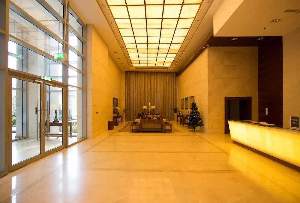 Дубай: Bravoway Standpoint Tower in Downtown