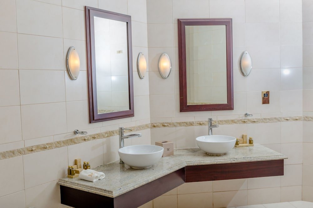 Дубай: Bravoway Villa A29 in Palm Jumeirah