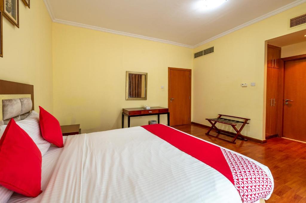 Ruwi Hotel Apartments — фото 1