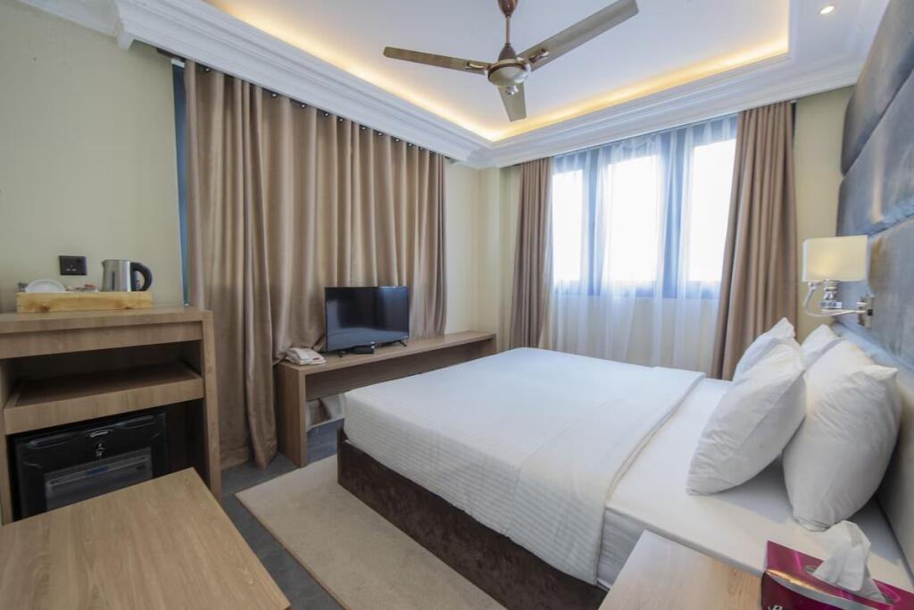 Хулхумале: Курорт Coral Grand Beach & Spa