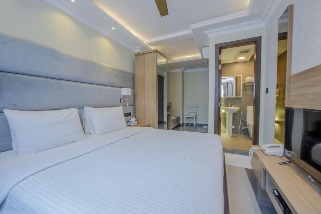Хулхумале: Курорт Coral Grand Beach & Spa
