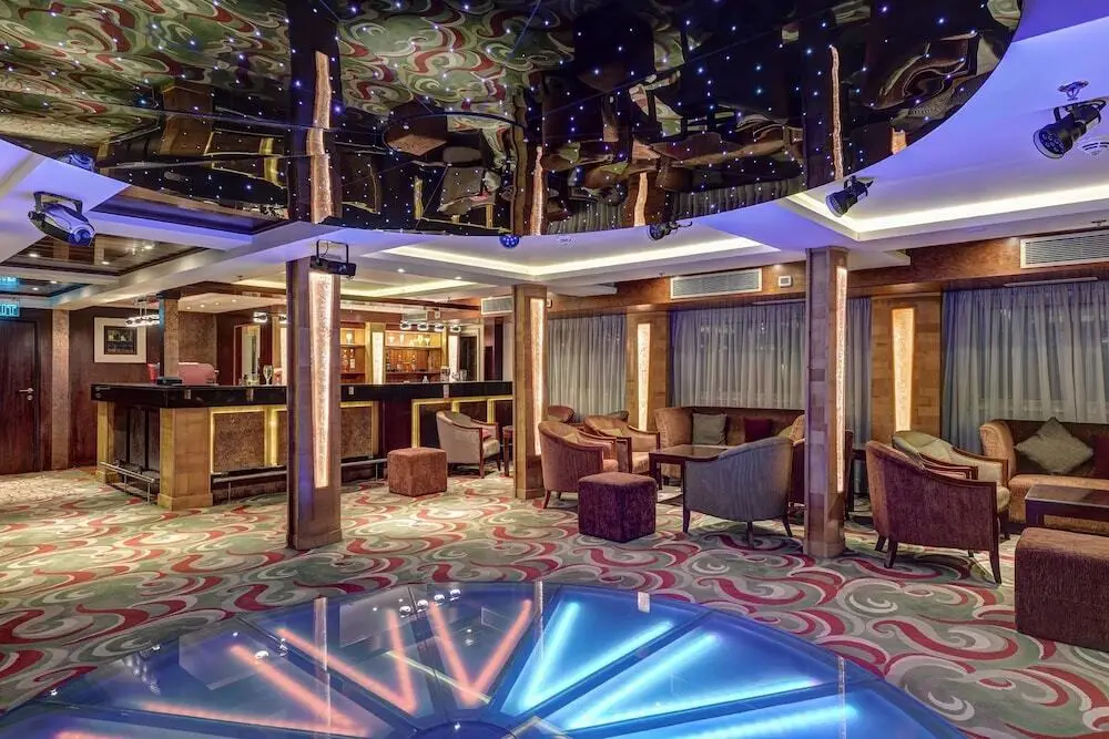 Луксор: MS Esmeralda Nile Cruise from Aswan or Luxor