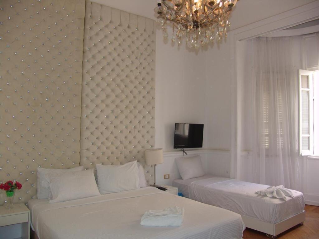 Каир: hotel Velvet 1915
