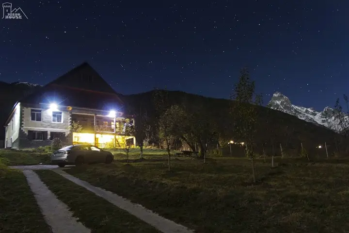 Местиа: Отель Becho House