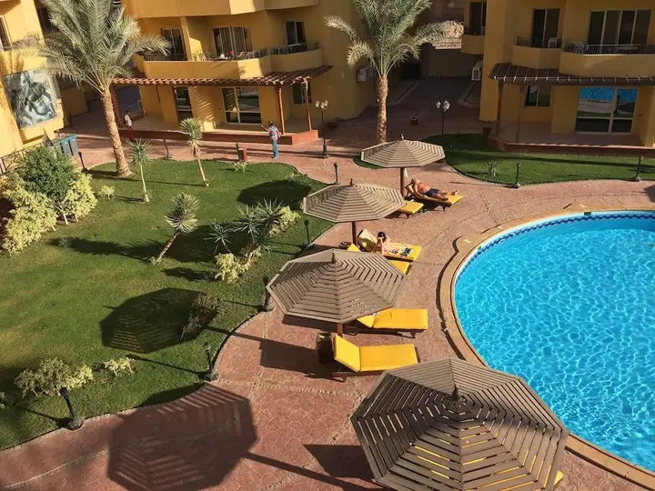 Хургада: Pool View Apart At British Resort 1334