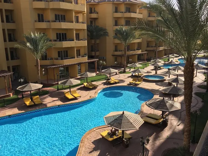 Хургада: Pool View Apart At British Resort 1334