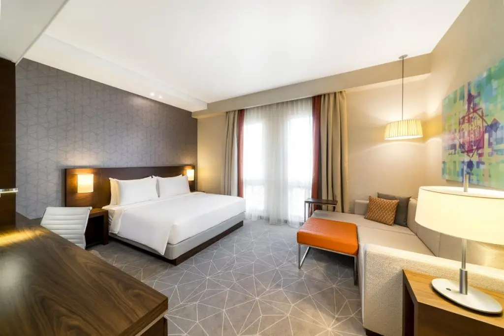 Дубай: Hyatt Place Dubai Wasl District