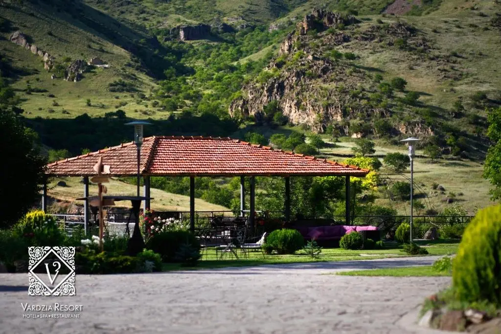 Вардзиа: Курорт Vardzia