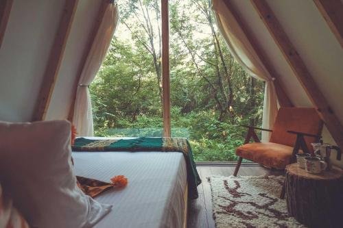 Земо Хиза: Duende Treehouses & Cocktails