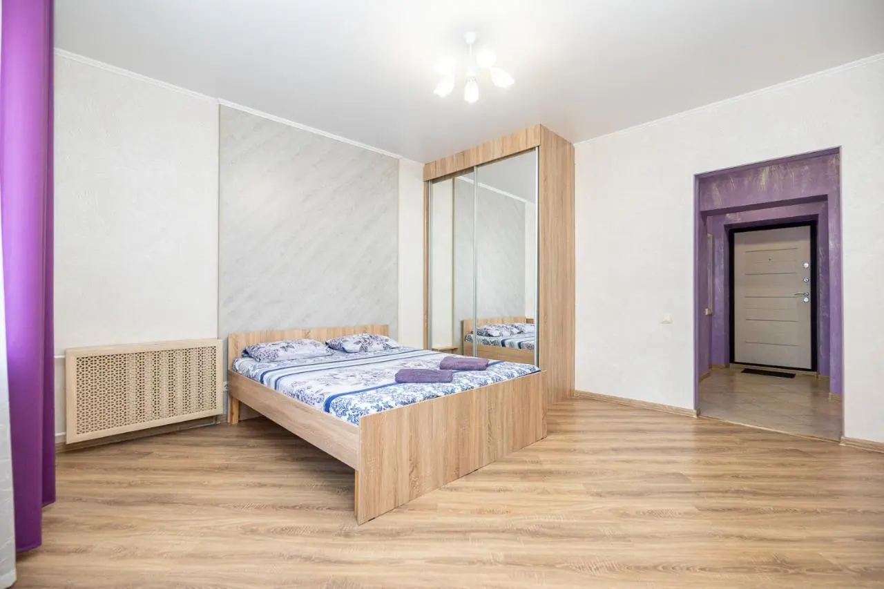 Казань: Apartment on Chistopolskaya 66