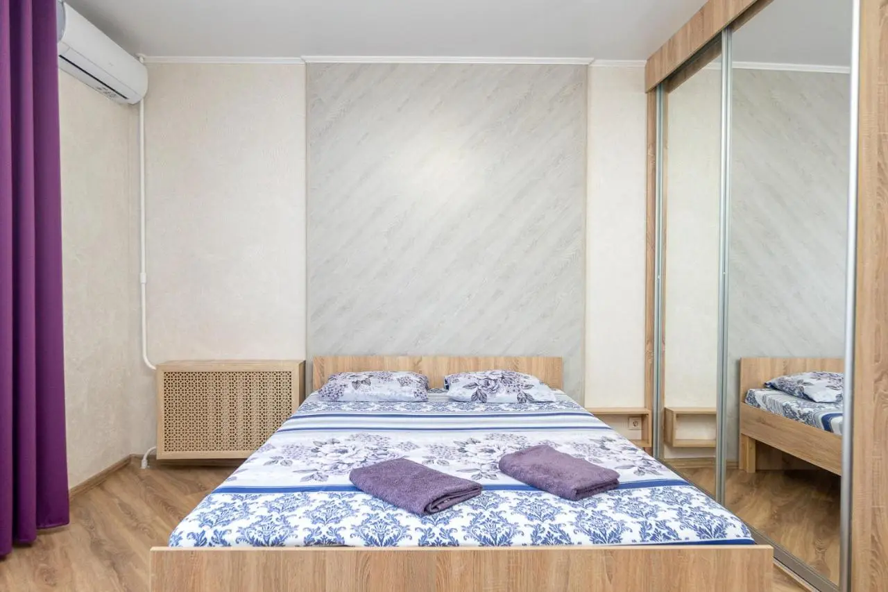 Казань: Apartment on Chistopolskaya 66