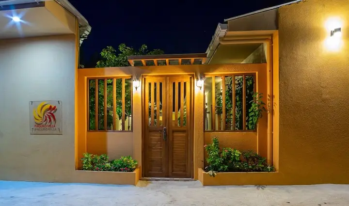 Укулхас: Paguro Villa