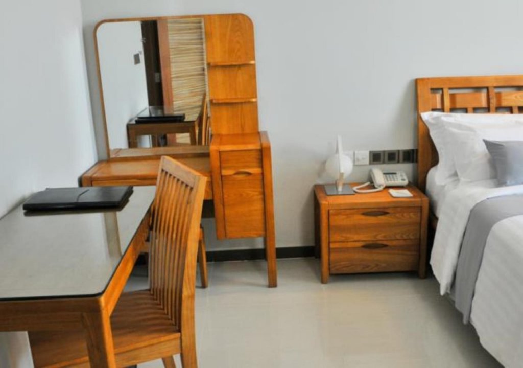 Хулхумале: Отель Airport Comfort Inn Premium