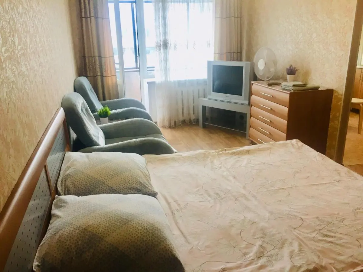 Альметьевск: улица Гагарина 9 (в центре)