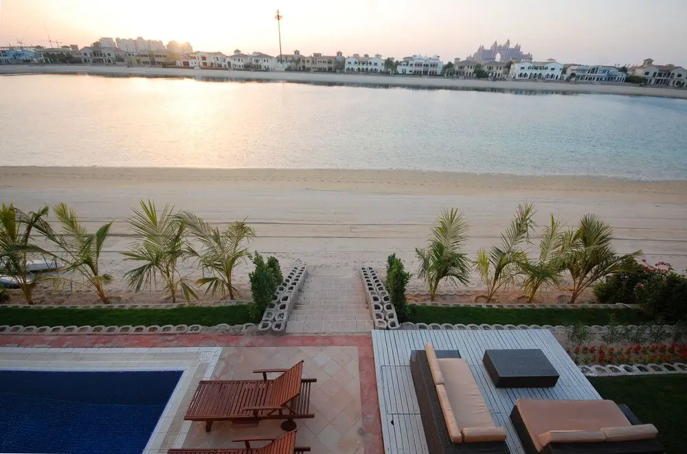 Дубай: Kennedy Towers - Frond L Villa