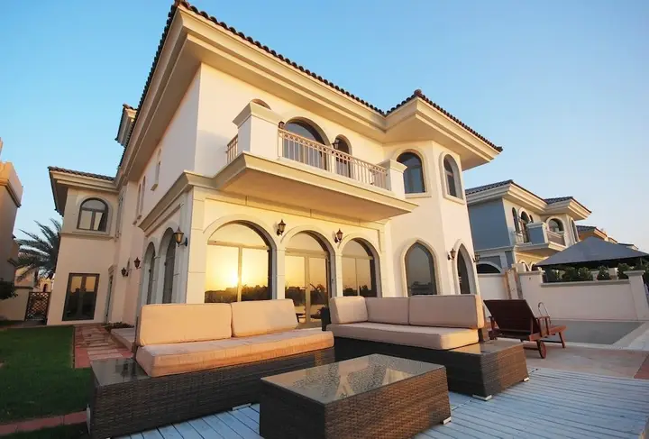 Дубай: Kennedy Towers - Frond L Villa