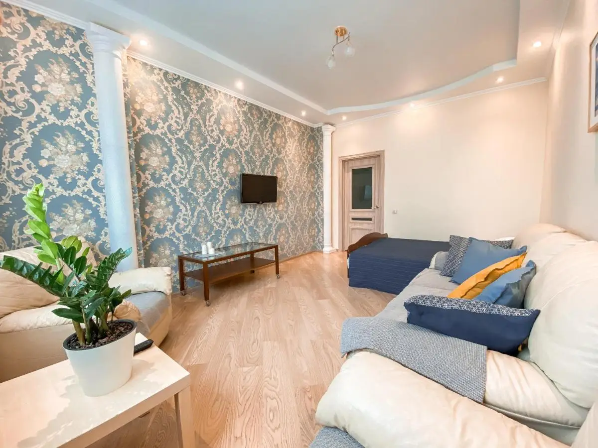 Казань: Apartment Adoratskogo 1A