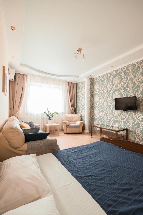 Казань: Apartment Adoratskogo 1A