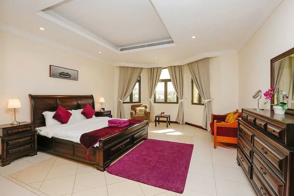 Дубай: Kennedy Towers - Frond F Villa