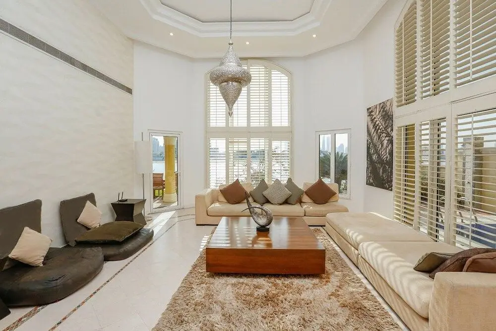 Дубай: Kennedy Towers - Frond M Villa