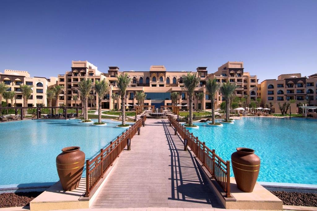 Saadiyat Rotana Resort and Villas — фото 1
