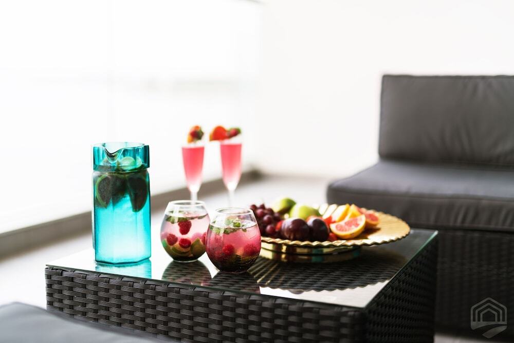 Дубай: Luxury Staycation - The Residences Tower