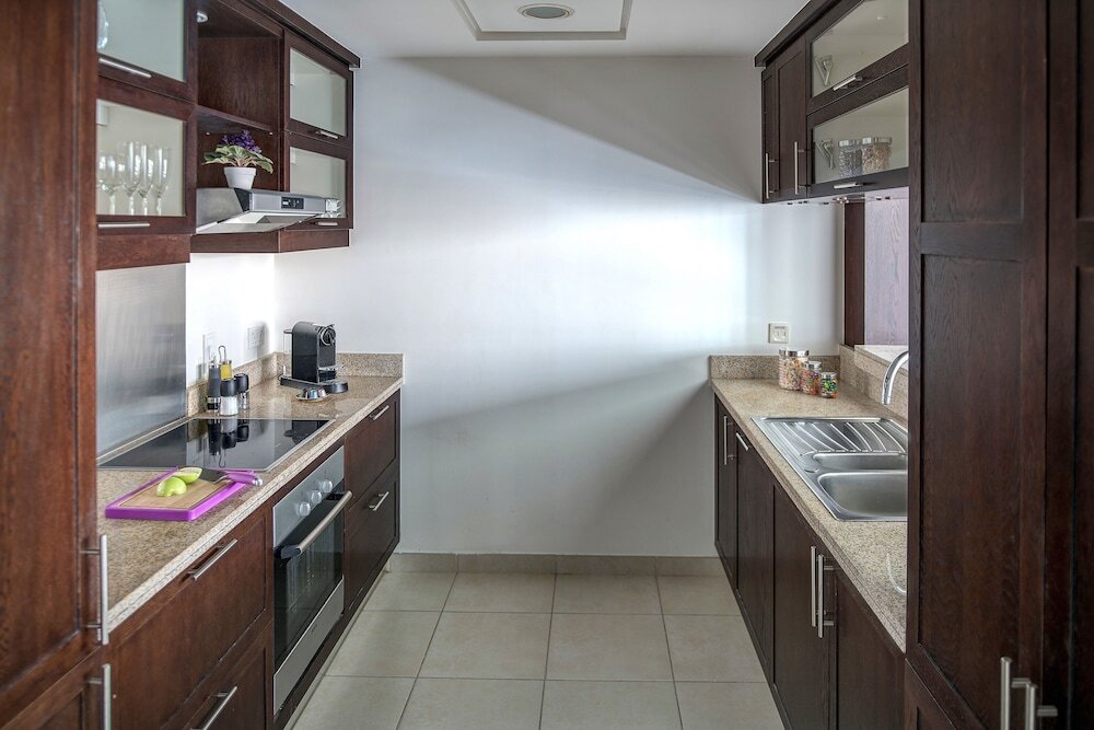 Дубай: Luxury Staycation - The Residences Tower