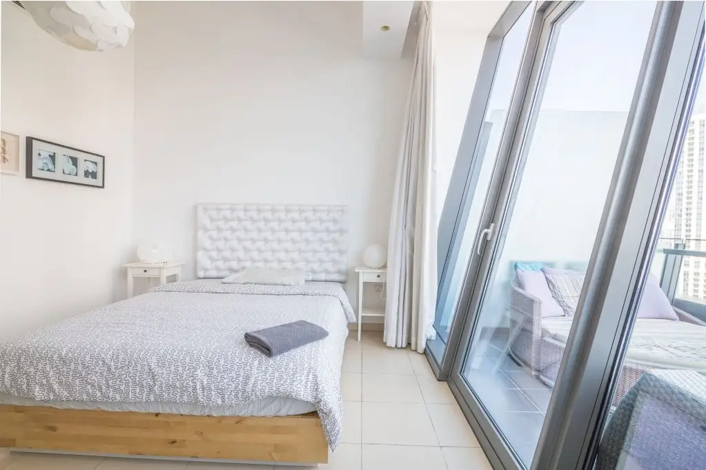 Дубай: Residence Dubai - Silverene