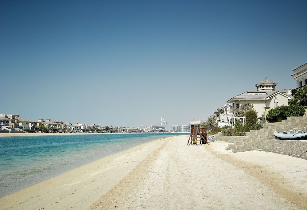 Дубай: Dream Inn Dubai - Royal Palm Beach Villa