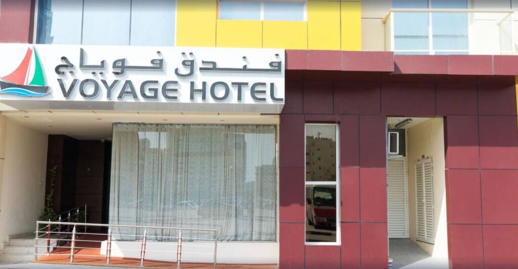 Дубай: Voyage Hotel