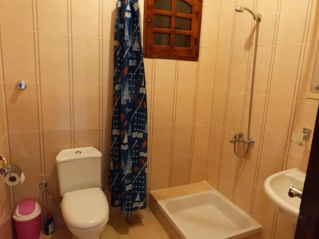 Луксор: Luxor Plaza House
