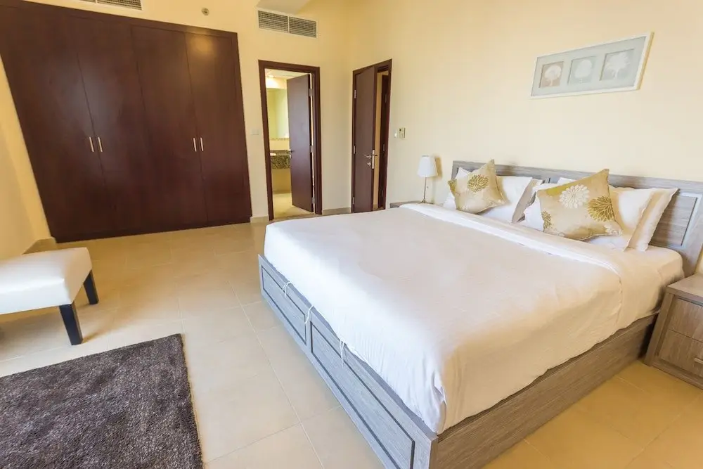 Дубай: Yanjoon Holiday Homes - JBR Amawj 4