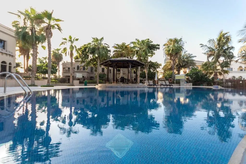 Дубай: Yanjoon Holiday Villas - Palm Frond A