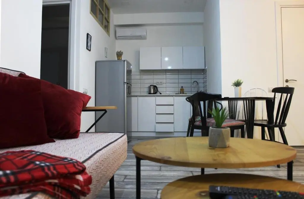 Тбилиси: City Center Apartments by Picnic