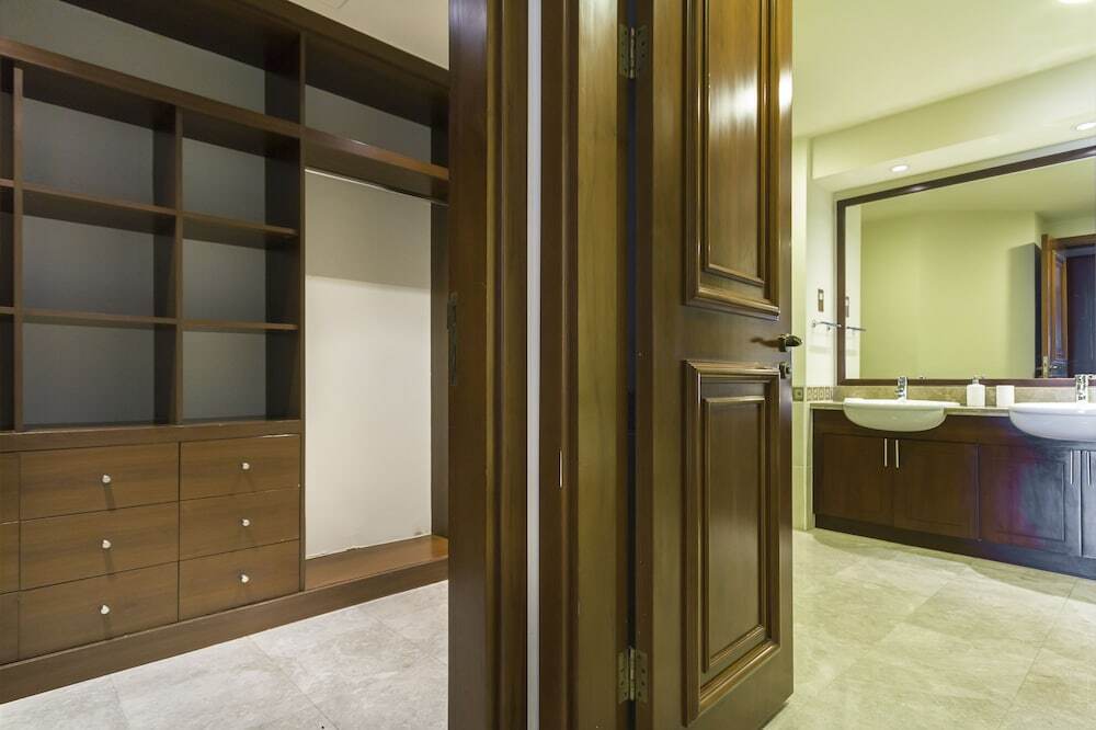 Дубай: MaisonPrive Holiday - Fairmont South