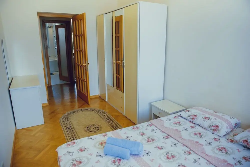 Баку: Clock Tower Apartment in Baku