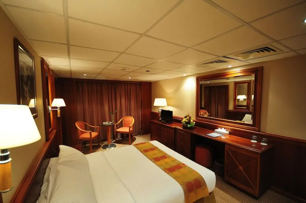 Луксор: MS Royal Ruby Nile Cruise, from Luxor or Aswan (Mon-Fri, Fri-Mon)