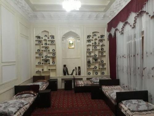 Бухара: Nodir House