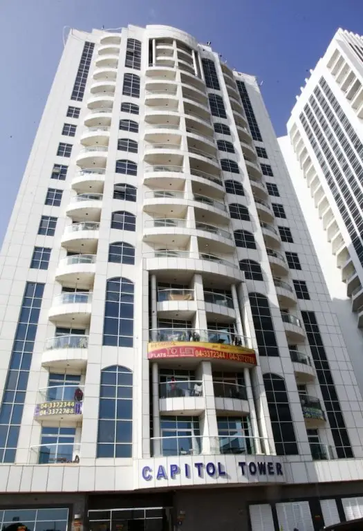 Дубай: The Top One Hostel