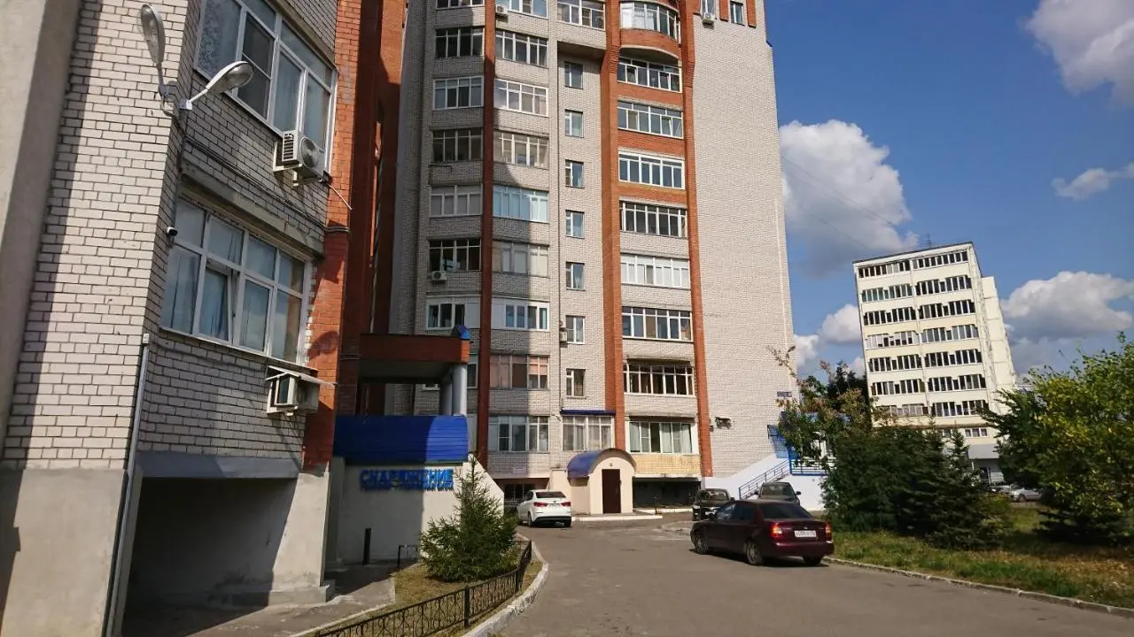 Казань: Apartment at metro Prospekt victory