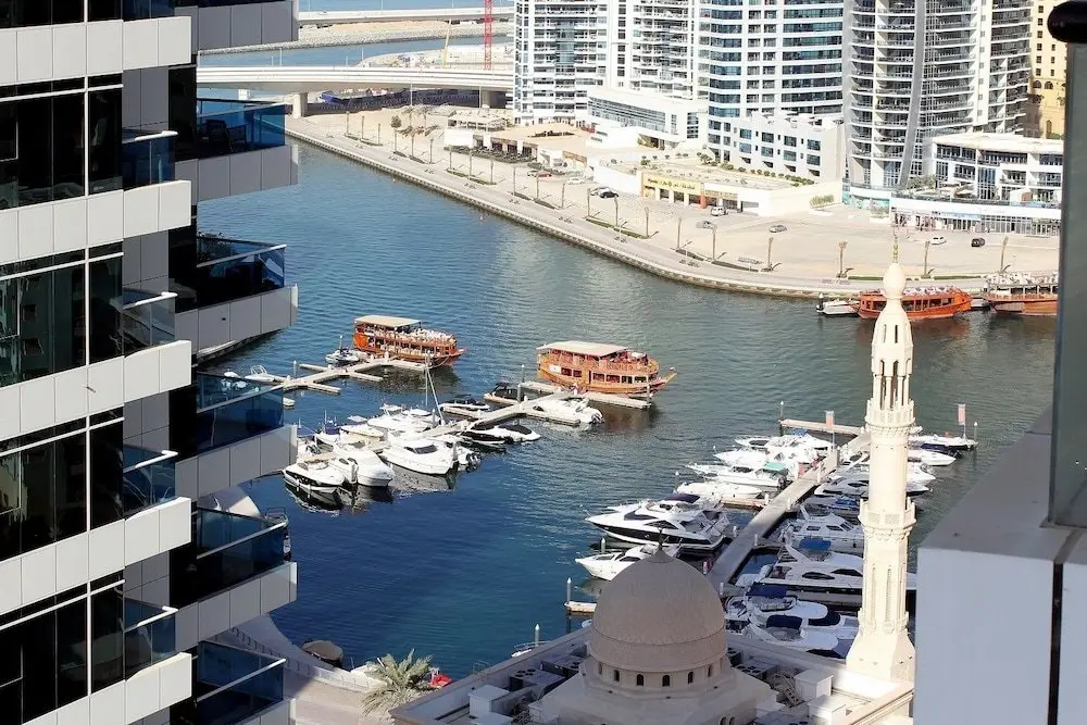 Дубай: New Arabian Holiday Homes - Escan Tower